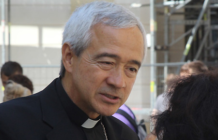 Bischof Wong im Gespräch / Kurt Schmidl / Canisiuswerk Bischof Wong im Gespräch
