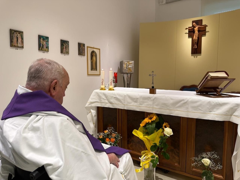 Papst Franziskus / Sala Stampa della Santa Sede Im Vatikan spricht man erstmals von Erholung des Papstes