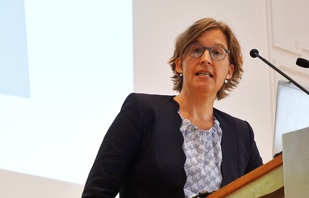 In Erfurt lehrende Dogmatik-Professorin bei einem Vortrag auf den 'Salzburger Hochschulwochen' am 1. August 2022