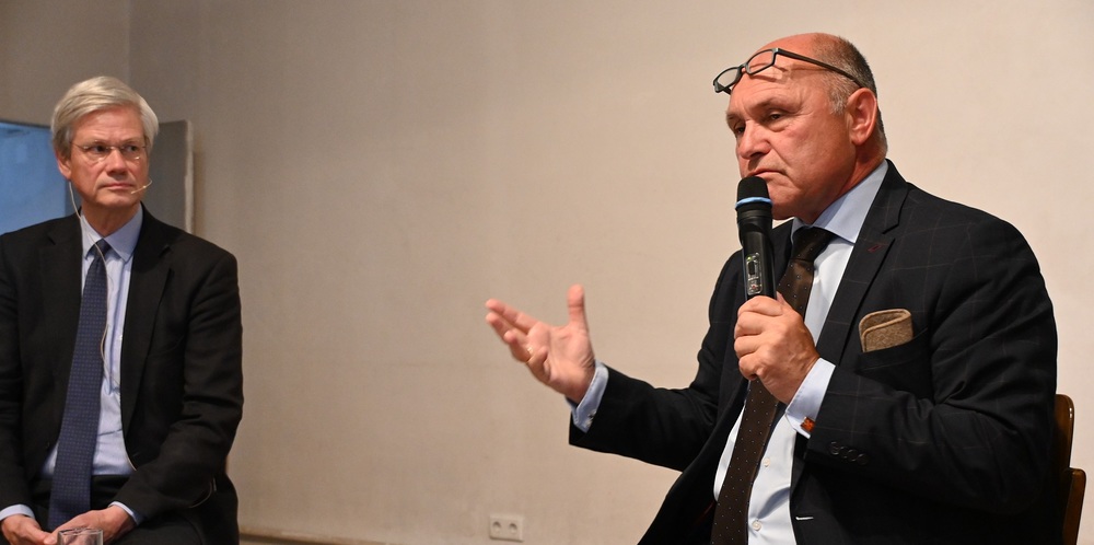 Prof. Matthias Beck und Nationalratspräsident Wolfgang Sobotka / Paul Wuthe / Kathpress