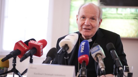 Schönborn: Welt braucht nichts mehr als einen Friedenspapst