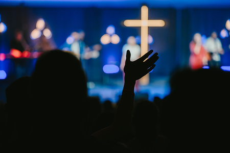 Lackner bei Loretto-Pfingstfest: 'Lobpreis kommt in Kirche zu kurz'