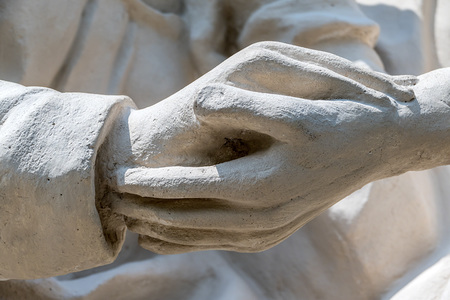 Österreich, Niederösterreich, Retz, Kalvarienberg, Statue mit Händen