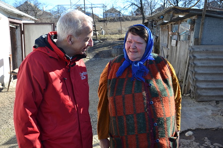 Hnutovo, Caritaspräsident Landau mit Raissa
