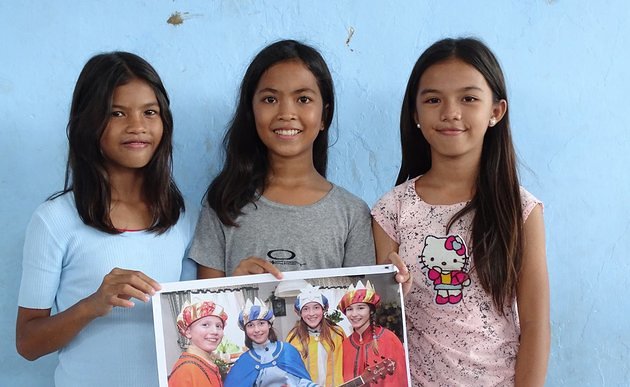 Mädchen, die sich am philippinischen Projekt 'Child alert' beteiligen / Dreikönigsaktion