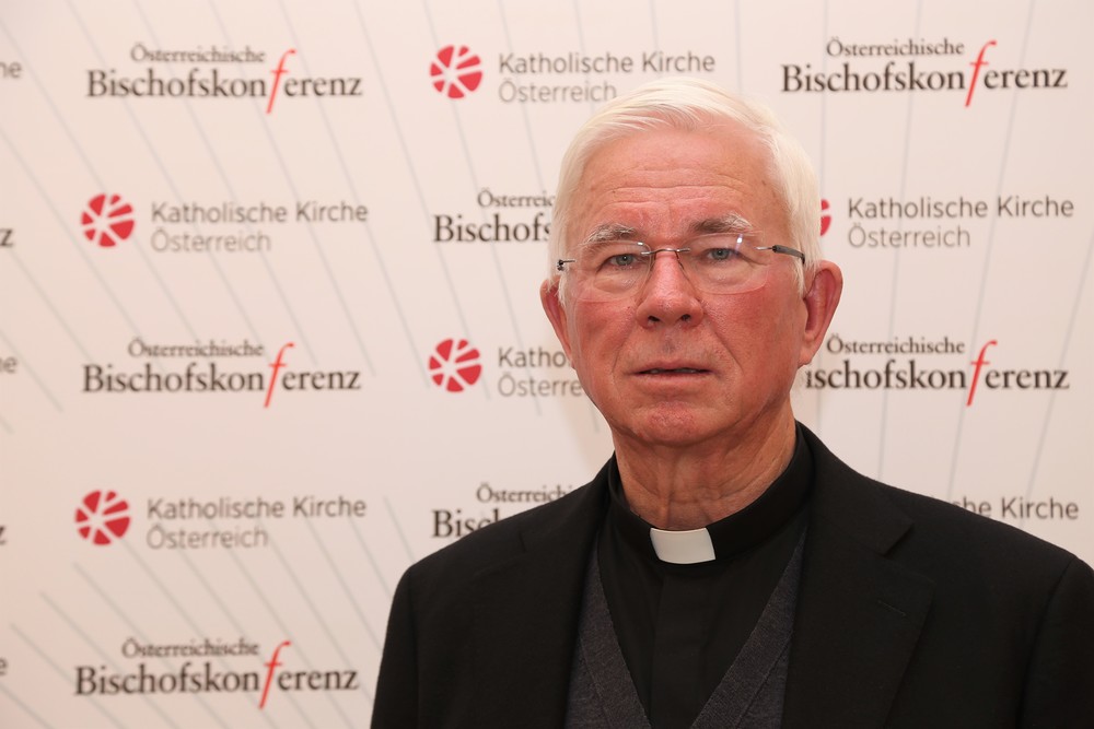 Erzbischof Franz Lackner / Kathpress / Michaela Greil Pressekonferenz der Österreichischen Bischofskonferenz mit Erzbischof Franz Lackner (Vorsitzender der Österreichischen Bischofskonferenz), Club 4, Wien, 11. November 2022