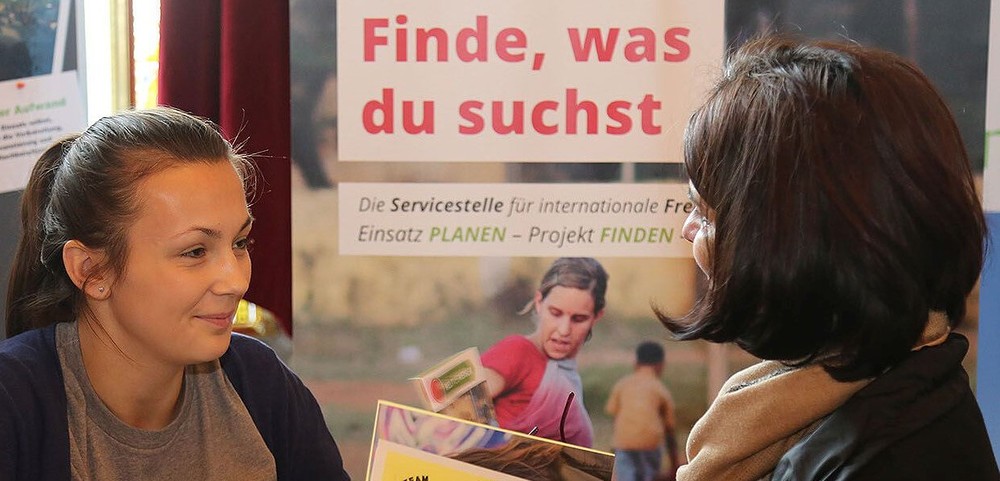 Beratungsgespräch vor dem Auslandseinsatz / Jugend Eine Welt