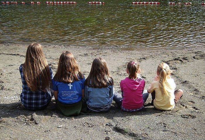 Mädchen am Strand / pixabay / gemeinfrei Mädchen am Strand