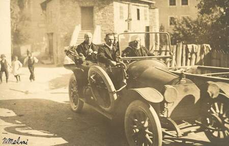 Bischof Sigismund Waitz im Auto, 1925