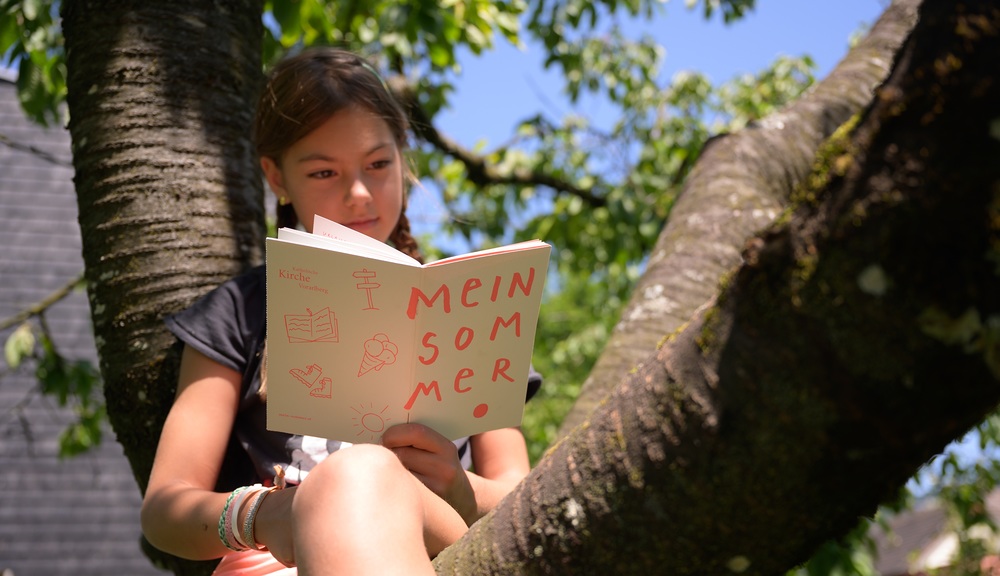 Mein Sommer - Broschüre / Katholische Kirche Vorarlberg / Alexander Juritsch Mein Sommer - Broschüre für Familien und Kinder - Sommerkirche 2020