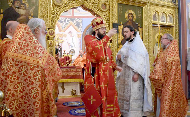 http://www.nikolsobor.org