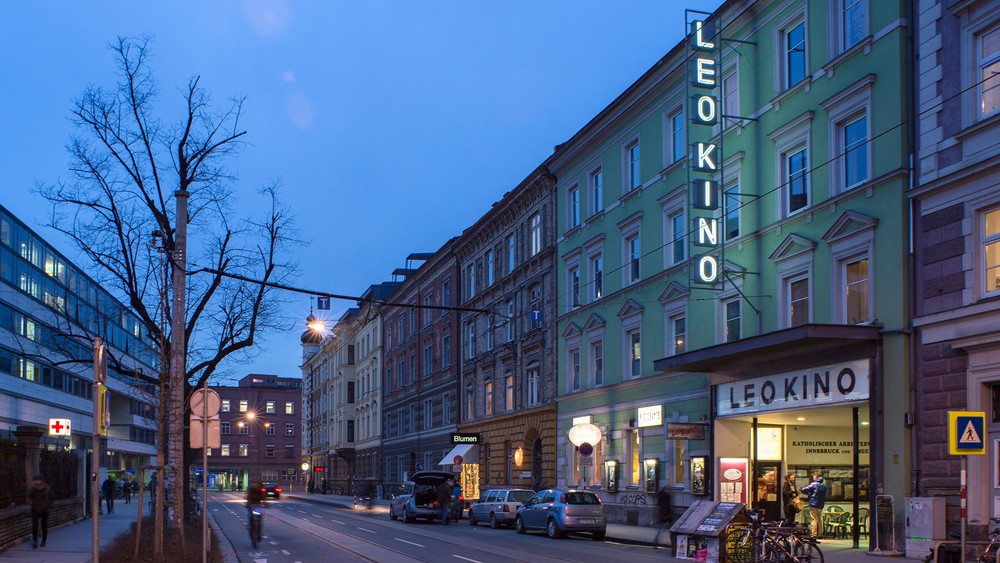 Fassade des Innsbrucker Leokinos / Leokino