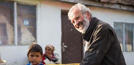 'Elijah'-Sozialprojekt für Roma in Rumänien - Pater Georg Sporschill SJ