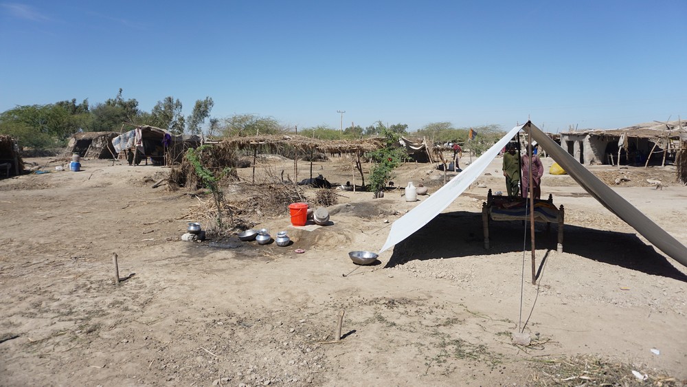 Caritas-Delegation in Pakistan: 'Mensch wie Tier, unter freiem Himmel' / Caritas St. Pölten