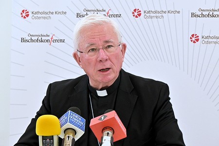 Lackner: Aufrüstung allein sichert keinen Frieden
