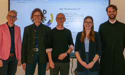 v. l. fr. Andras Remler (Göttweig), Nicole Stockhoff (Münster), Markus Wittman (Eichstätt), Christoph Freilinger (ÖLI), Kristina Jansen (Münster), P. Johannes Feierabend (Leiter ÖLI), Katharina Hoos (Würzburg), Stephan Steger (Würzburg)